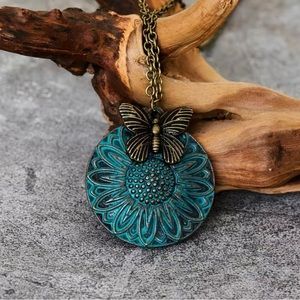 Blue boho round sunflower butterfly necklace